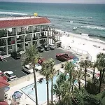 Casa Blanca Resort